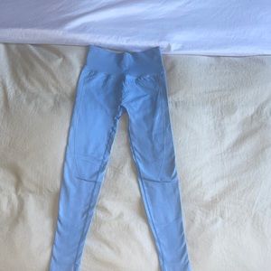 🍑Scrunched booty Amazon leggings 🍑